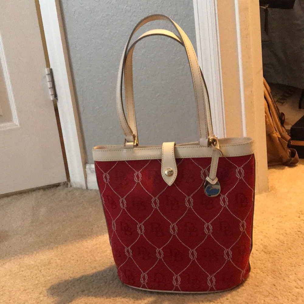 Dooney & Bourke bag